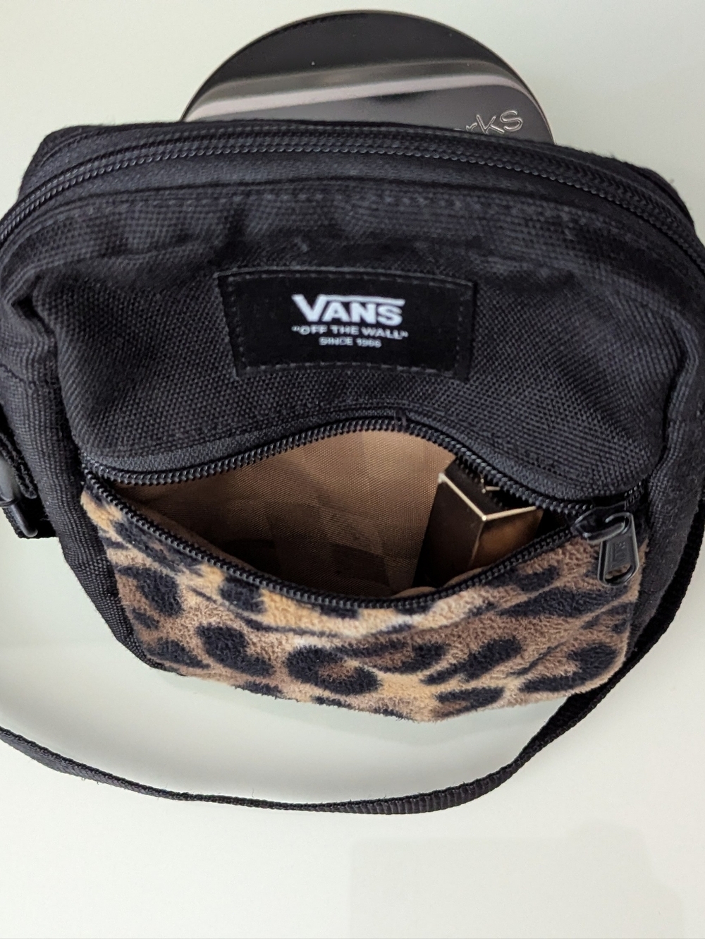 Vans Bail Leopard Print Crossbody Bag - Picture 8 of 10